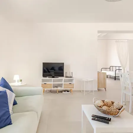 Four By Sicily Travelling * 스코펠로