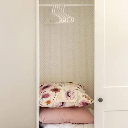 Four By Sicily Travelling 스코펠로