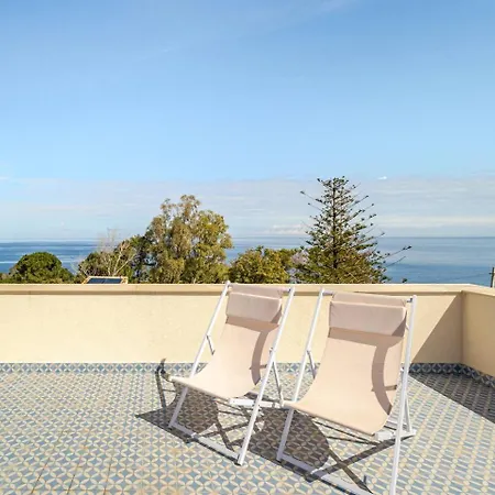 Four By Sicily Travelling 스코펠로