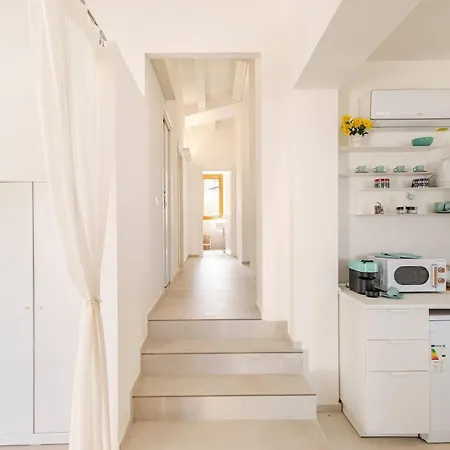 Four By Sicily Travelling * 스코펠로