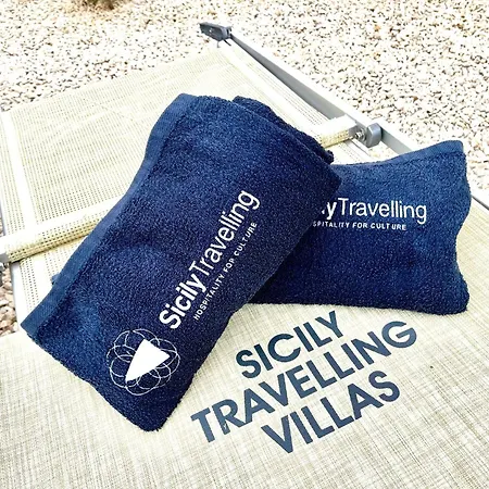 Four By Sicily Travelling *